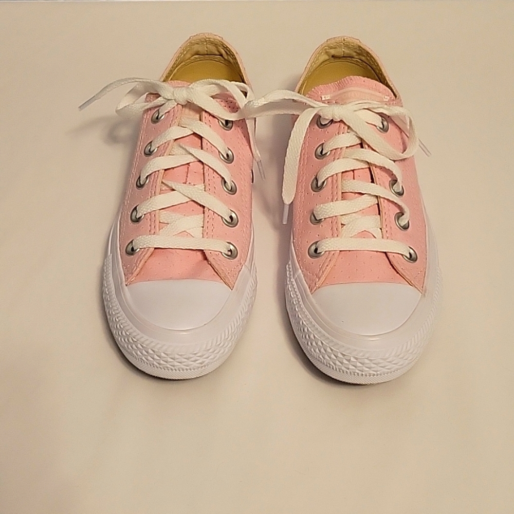 BRAND - CONVERSE, SIZE - 5 and COLOR - PINK